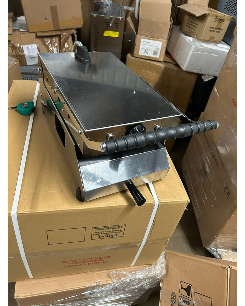 Electric Tray Sealing Packing Machine Electric Tray Sealing Packing Machine