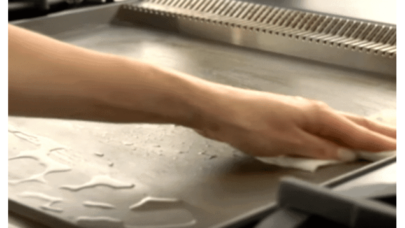 How To Clean a Griddle?