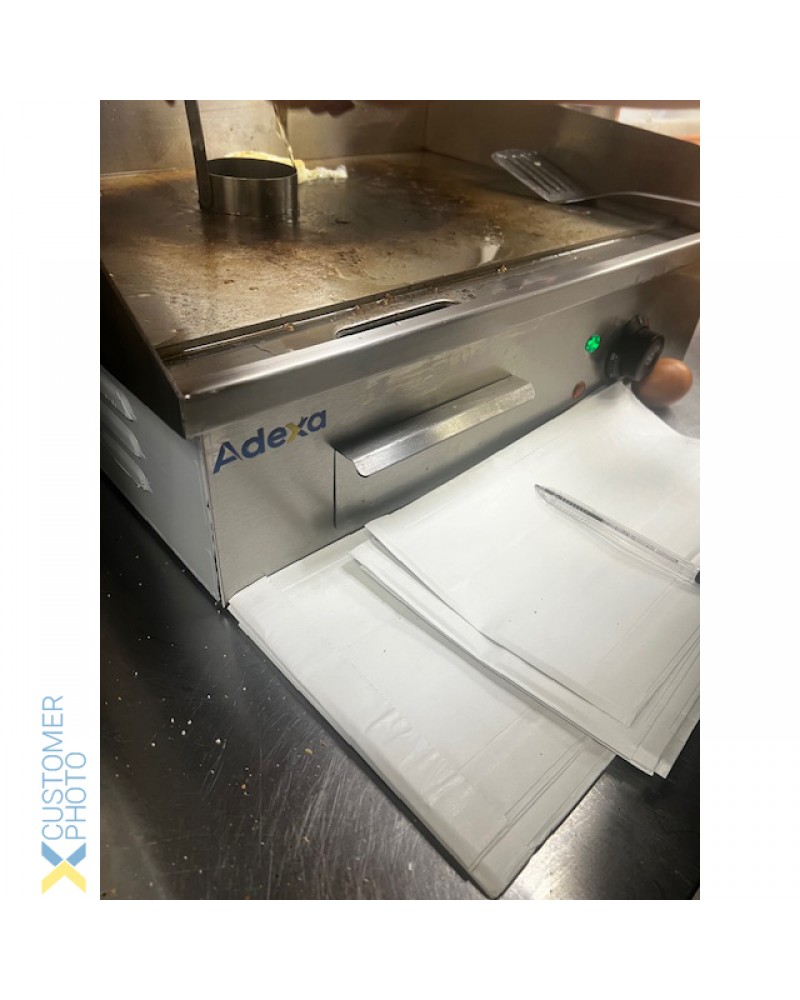 Commercial Griddle Smooth 550x400x200mm 3kW Electric | TurcoBazaar EG818B