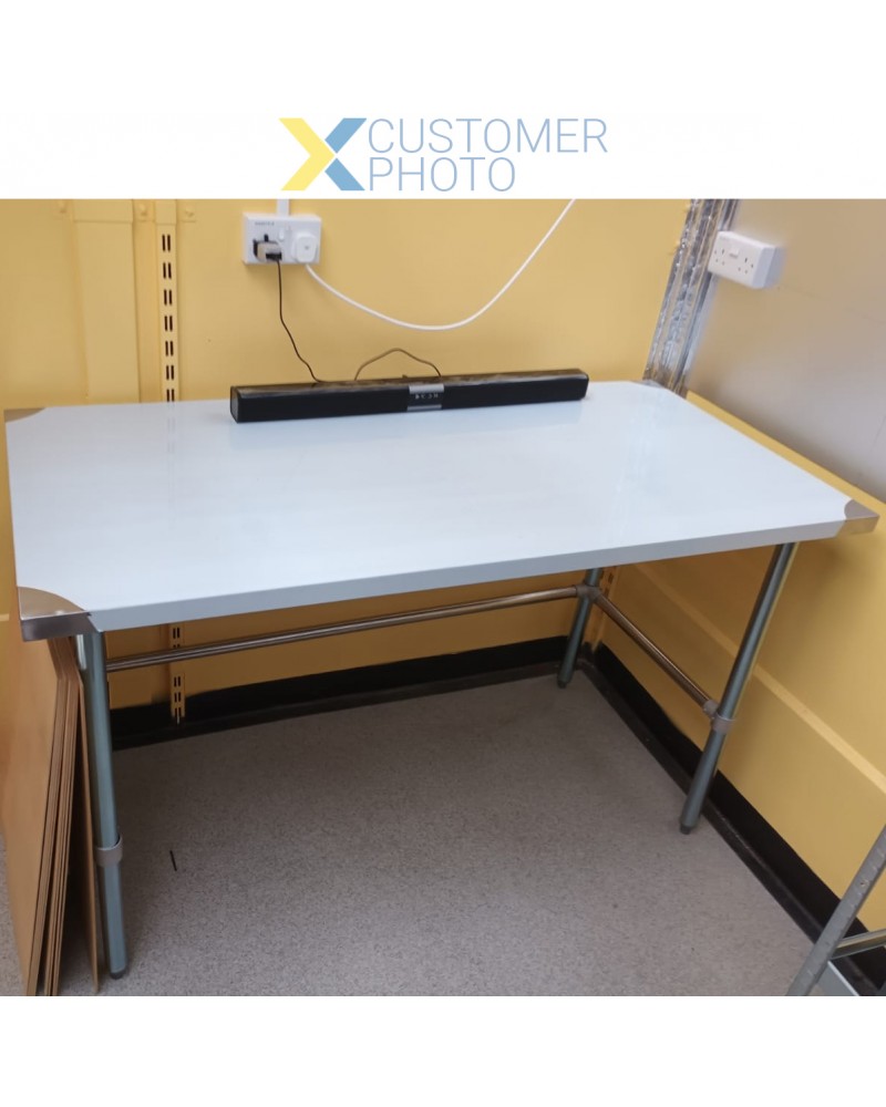 Commercial Stainless Steel Work Table No Bottom shelf 1500x700x900mm | TurcoBazaar WT70150GNU