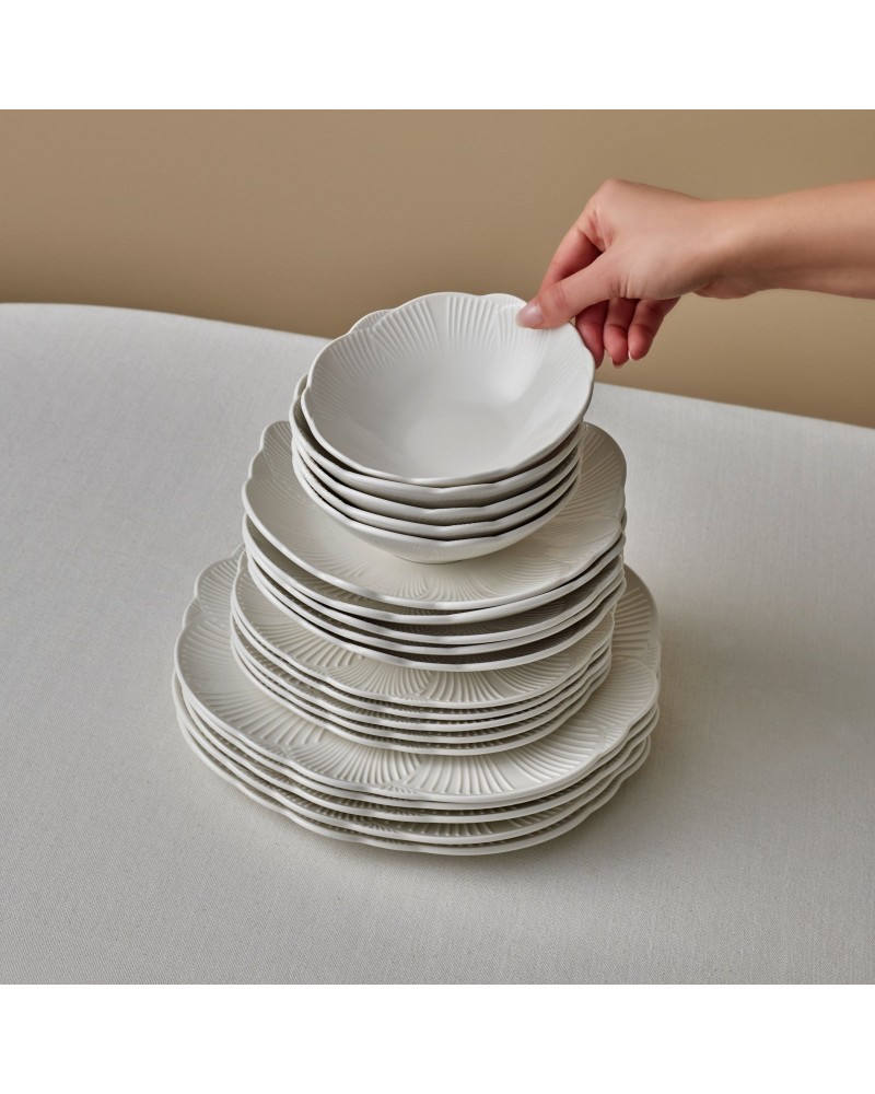 Karaca Bloom 24-Piece Bone China Dinner Set for 6 People, White Karaca Bloom 24-Piece Bone China Dinner Set for 6 People, White