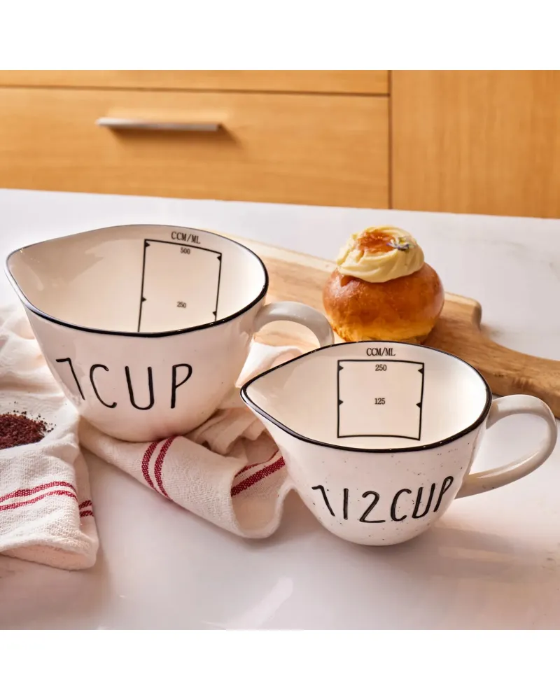 Karaca Veva Porcelain Measuring Cups, White Black