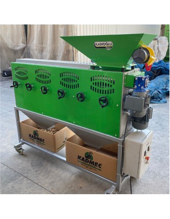 Turco CKK200 Integrated Calibration Walnut & Hazelnut Cracking Machine Turco CKK200 Integrated Calibration Walnut & Hazelnut Cracking Machine