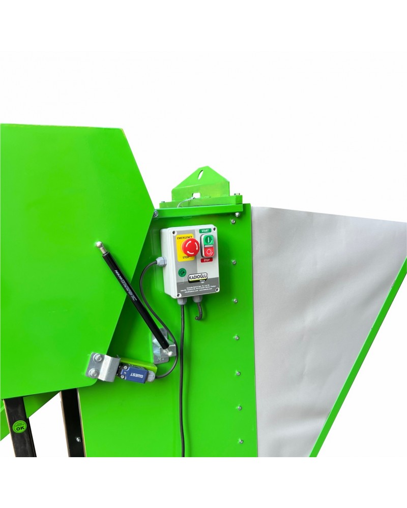 Turco CKK300 Professional Walnut Cracking Machine — No Calibration Required Turco CKK300 Professional Walnut Cracking Machine — No Calibration Required