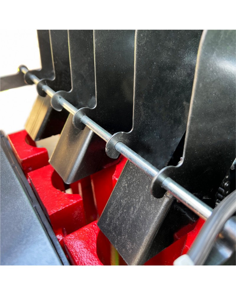 Turco CKK300 Professional Walnut Cracking Machine — No Calibration Required Turco CKK300 Professional Walnut Cracking Machine — No Calibration Required
